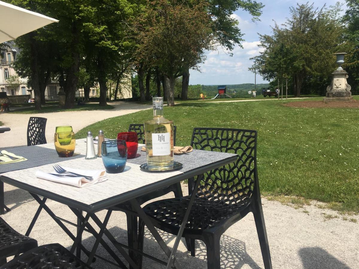 Hotel Restaurant Des Remparts Шомон Экстерьер фото